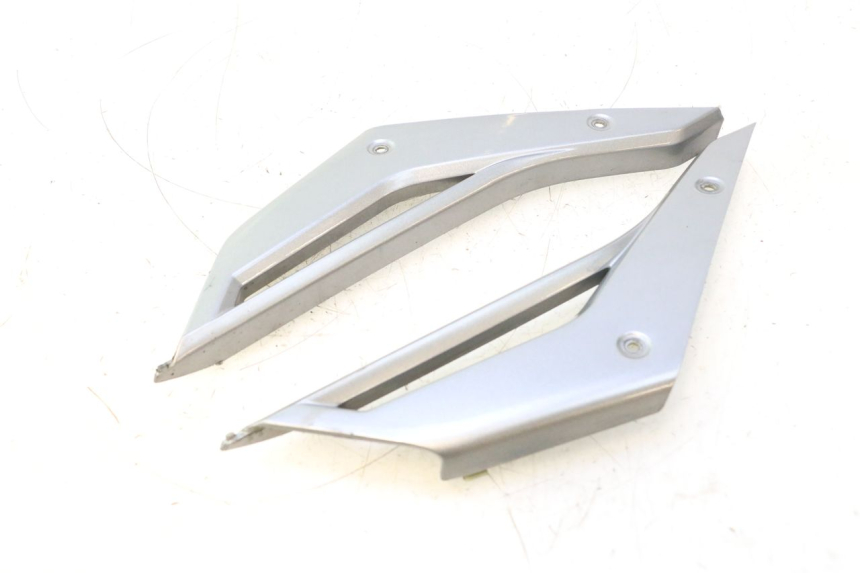 photo de CARENA POSTERIORE CONGIUNZIONE INFERIORE GILERA GP 800 (2007 - 2013) - Vista principale