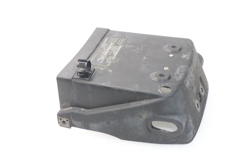 photo de Giunzione carenatura posteriore inferiore KAWASAKI GPZ S 500 (1994 - 2005) - Vista principale