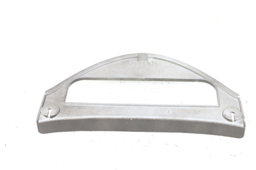 photo de Giunzione carenatura posteriore inferiore KYMCO GRAND DINK 125 (2008 - 2014) - Dettaglio del componente