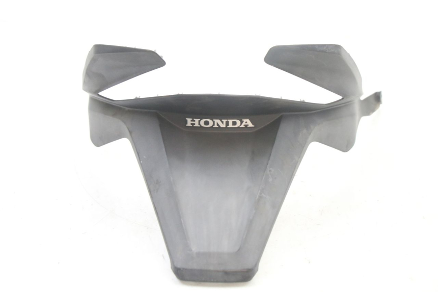 photo de CARENA POSTERIORE CONGIUNZIONE INFERIORE HONDA FORZA 125 (2021 - 2025) - Zoom sullo stato d'uso