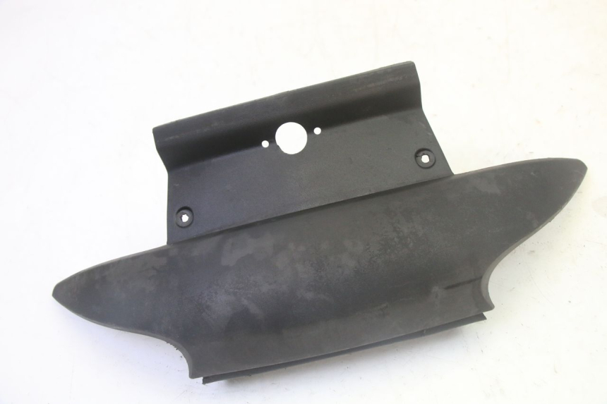 photo de Giunzione carenatura posteriore inferiore PIAGGIO MP3 500 (2011 - 2015) - Altra angolazione