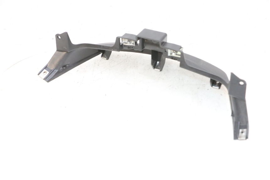 photo de CARENA POSTERIORE CONGIUNZIONE INFERIORE PIAGGIO MP3 500 (2016 - 2018) - Marcature e riferimenti originali