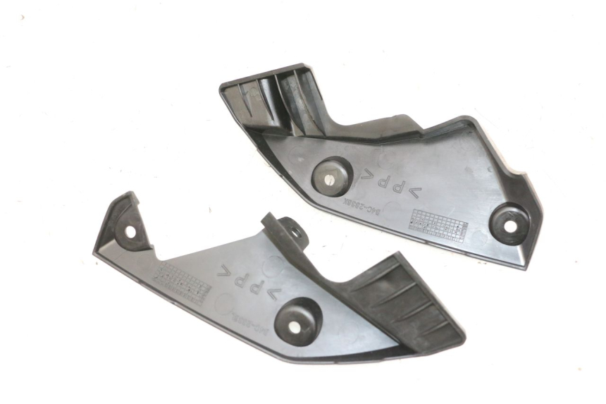 photo de CARENA POSTERIORE CONGIUNZIONE INFERIORE YAMAHA MT-07 MT07 ABS 700 (2018 - 2020) - Dettaglio del componente