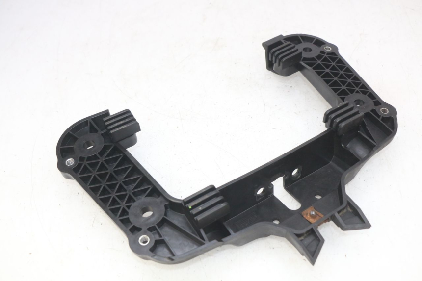 photo de GIUNZIONE PARAFANGO POSTERIORE INFERIORE MBK OVETTO 2T 50 (2007 - 2017) - Dettaglio del componente