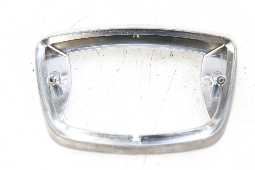 photo de Giunzione carenatura posteriore inferiore PIAGGIO VESPA LX 2T 50 (2005 - 2013) - Vista principale