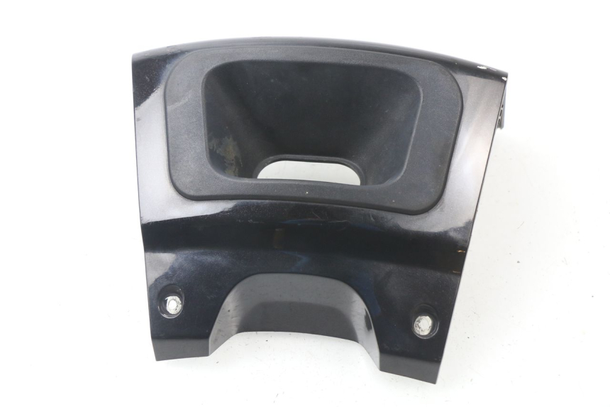 photo de CARENA POSTERIORE CONGIUNZIONE INFERIORE PEUGEOT SATELIS COMPRESSOR K15 125 (2006 - 2009) - Vista principale