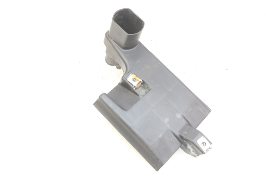 photo de GIUNZIONE PARAFANGO POSTERIORE INFERIORE APRILIA SCARABEO 100 (2003 - 2012) - Vista principale