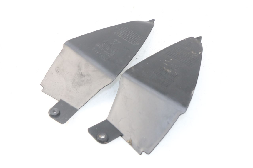 photo de GIUNZIONE PARAFANGO POSTERIORE INFERIORE APRILIA SR 2T 50 (2012 - 2017) - Dettaglio del componente