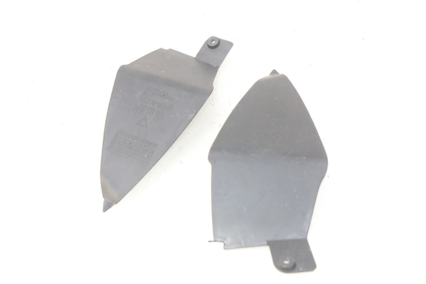 photo de GIUNZIONE PARAFANGO POSTERIORE INFERIORE APRILIA SR 2T 50 (2012 - 2017) - Zoom sullo stato d'uso