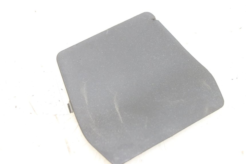 photo de GIUNZIONE CARENATURA POSTERIORE INFERIORE APRILIA SXR 50 (2021 - 2023) - Vista principale