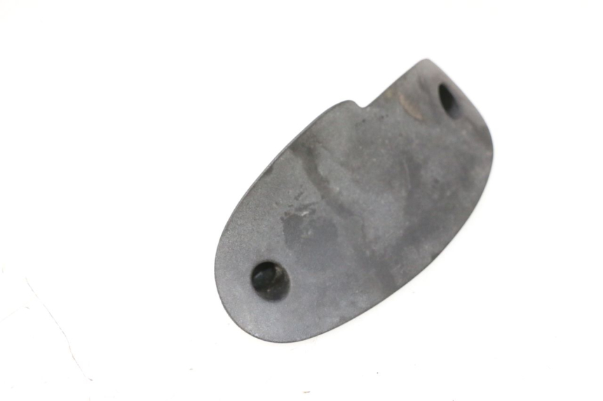 photo de CARENA POSTERIORE CONGIUNZIONE INFERIORE PEUGEOT TREKKER 50 (1995 - 2004) - Altra angolazione