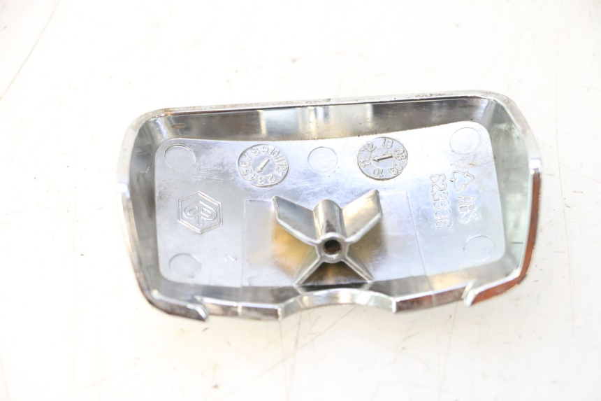 photo de Giunzione carenatura posteriore inferiore PIAGGIO VESPA LX 2T 50 (2005 - 2013) - Dettaglio del componente
