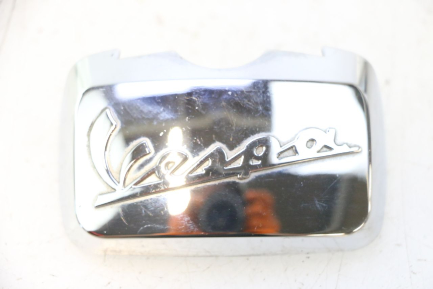 photo de Giunzione carenatura posteriore inferiore PIAGGIO VESPA LX 2T 50 (2005 - 2013) - Primo piano tecnico