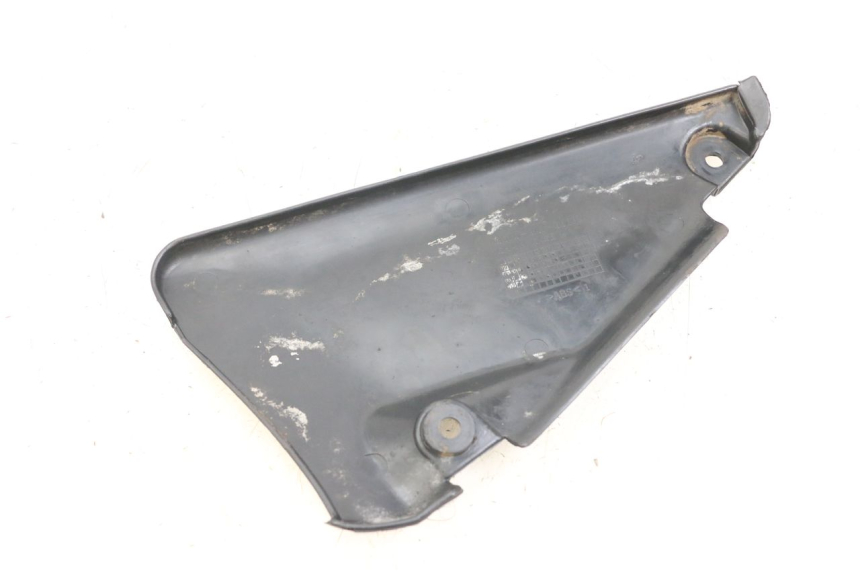 photo de CARENA POSTERIORE CONGIUNZIONE INFERIORE DAELIM VL DAYSTAR 125 (2000 - 2011) - Zoom sullo stato d'uso