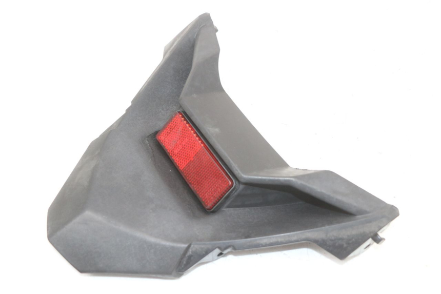 photo de GIUNZIONE PARAFANGO POSTERIORE INFERIORE YAMAHA XMAX X-MAX ABS 125 (2017 - 2020) - Zoom sullo stato d'uso