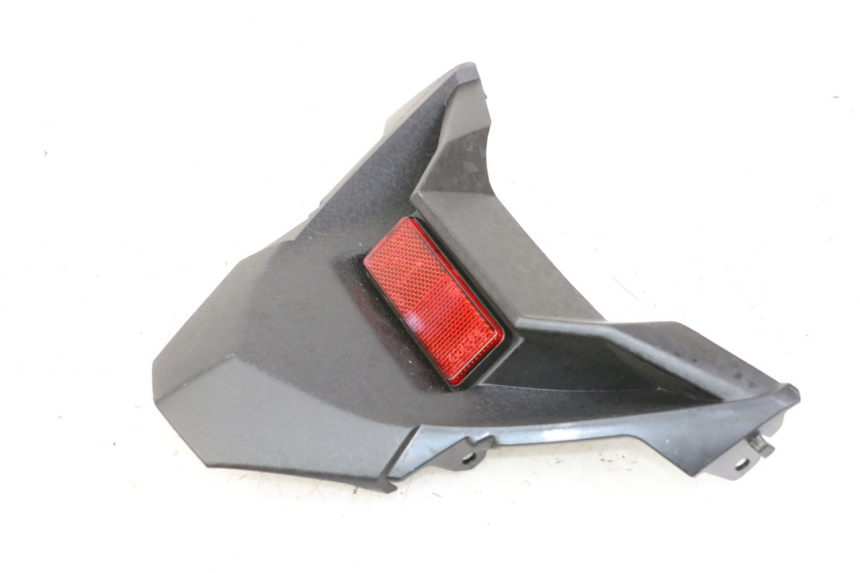 photo de CARENA POSTERIORE CONGIUNZIONE INFERIORE YAMAHA XMAX X-MAX 125 (2021 - 2025) - Zoom sullo stato d'uso