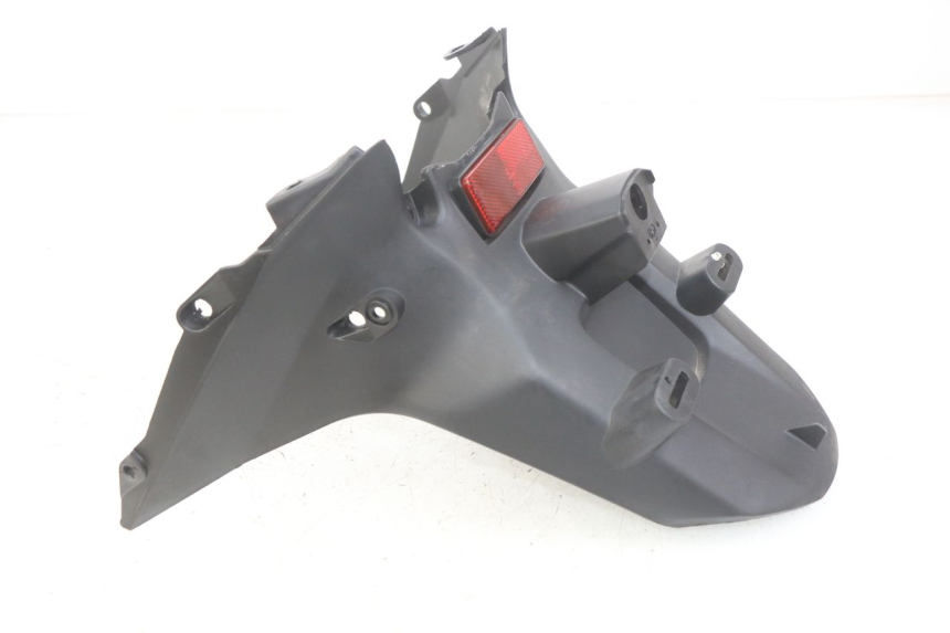 photo de GIUNZIONE PARAFANGO POSTERIORE INFERIORE SYM X-PRO 4T 50 (2014 - 2021) - Altra angolazione