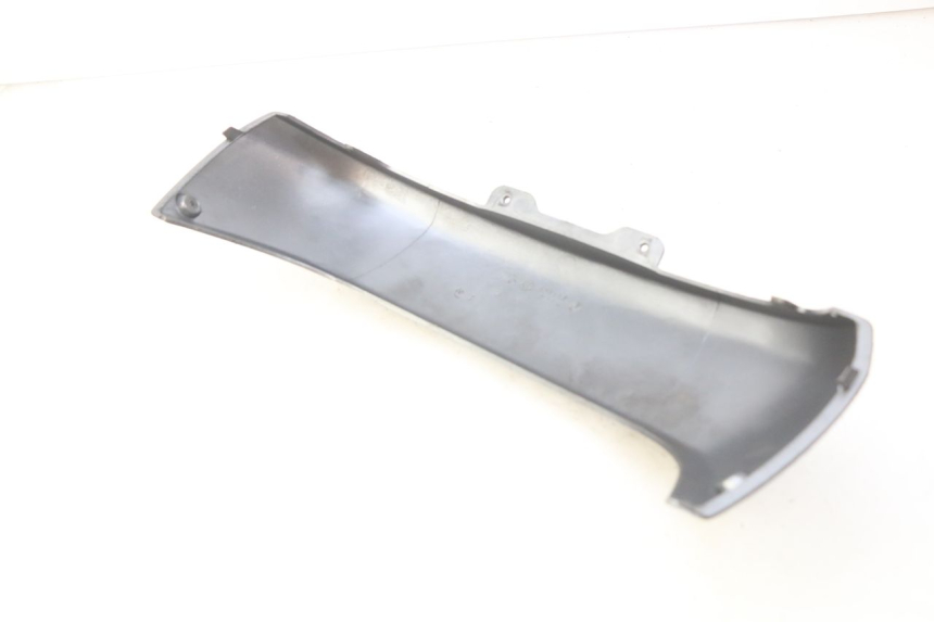 photo de GIUNZIONE PARAFANGO POSTERIORE INFERIORE PIAGGIO X9 EVOLUTION 125 (2003 - 2007) - Dettaglio del componente