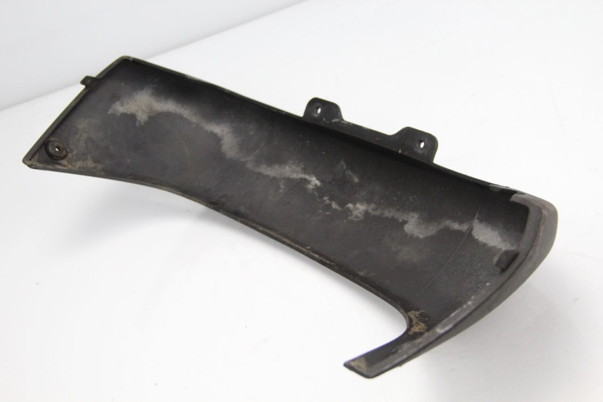 photo de Giunzione carenatura posteriore inferiore PIAGGIO X9 125 (2000 - 2003) - Altra angolazione