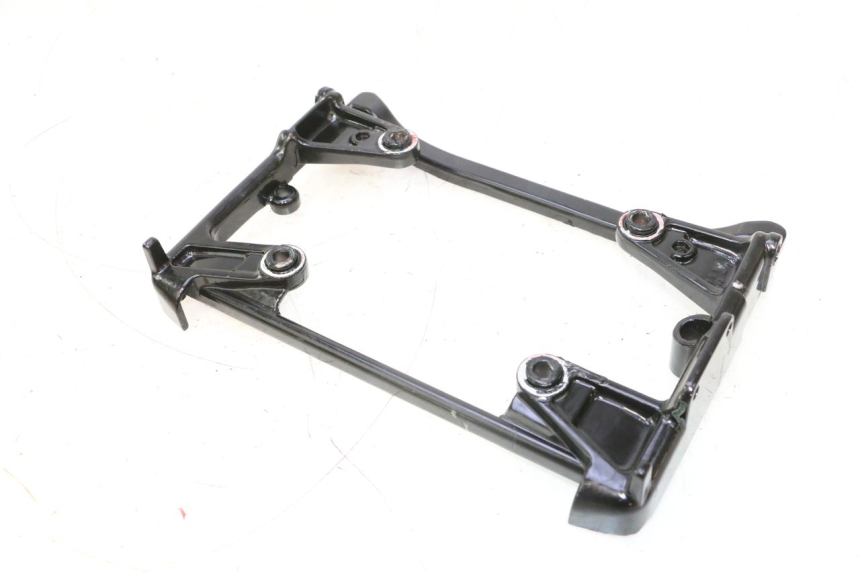 photo de CARENA POSTERIORE CONGIUNZIONE INFERIORE HONDA XRV AFRICA TWIN 750 (1990 - 1992) - Zoom sullo stato d'uso