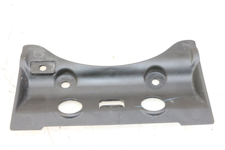 photo de CARENA POSTERIORE CONGIUNZIONE INFERIORE YAMAHA TRACER 7 700 (2020 - 2024) - Vista principale