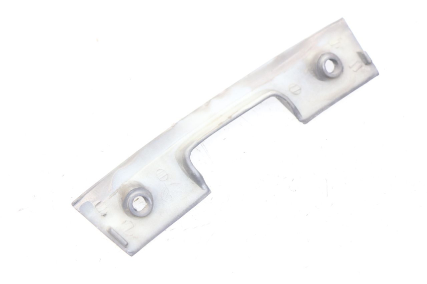 photo de GIUNZIONE CARENATURA POSTERIORE INFERIORE YIYING YY50QT-10 50 (2007 - 2022) - Dettaglio del componente