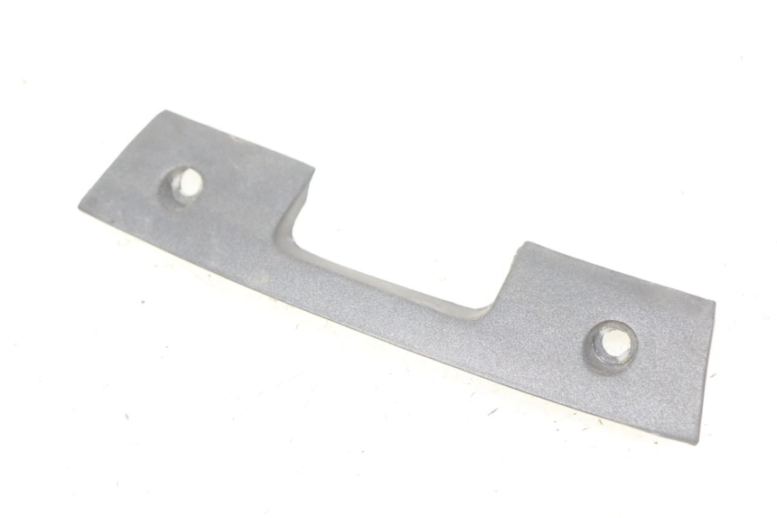 photo de GIUNZIONE CARENATURA POSTERIORE INFERIORE YIYING YY50QT-10 50 (2007 - 2022) - Zoom sullo stato d'uso