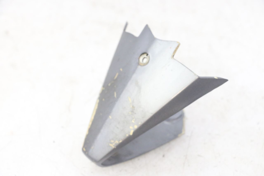 photo de CARENA POSTERIORE CONGIUNZIONE PEUGEOT JET FORCE CARBU 50 (2003 - 2016) - Altra angolazione