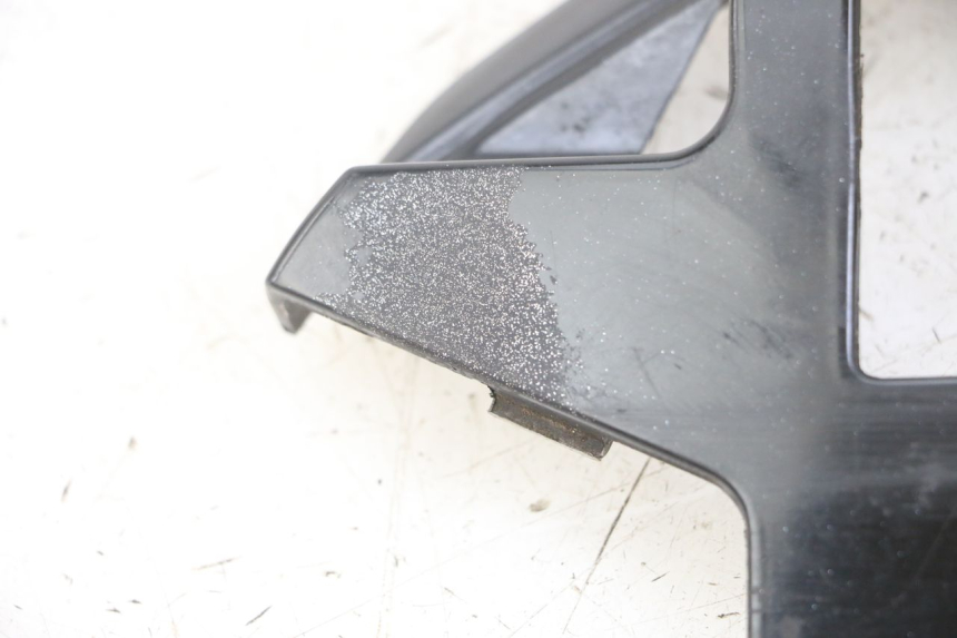 photo de GIUNZIONE PARAFANGO POSTERIORE KYMCO DINK 4T 50 (2007 - 2018) - Zoom sullo stato d'uso