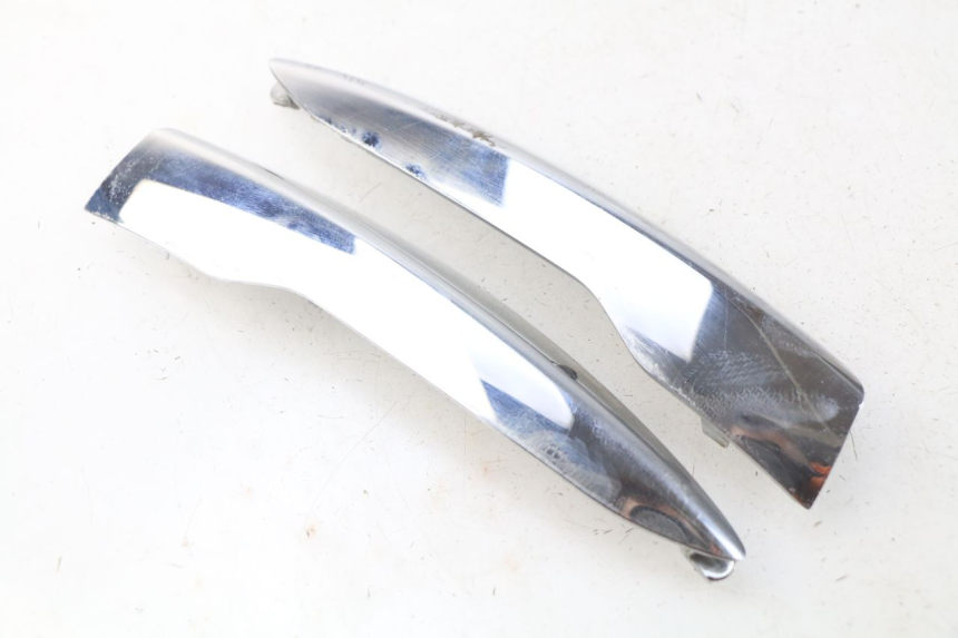 photo de GIUNZIONE PARAFANGO POSTERIORE PIAGGIO LIBERTY IGET 4T 50 (2015 - 2020) - Vista principale