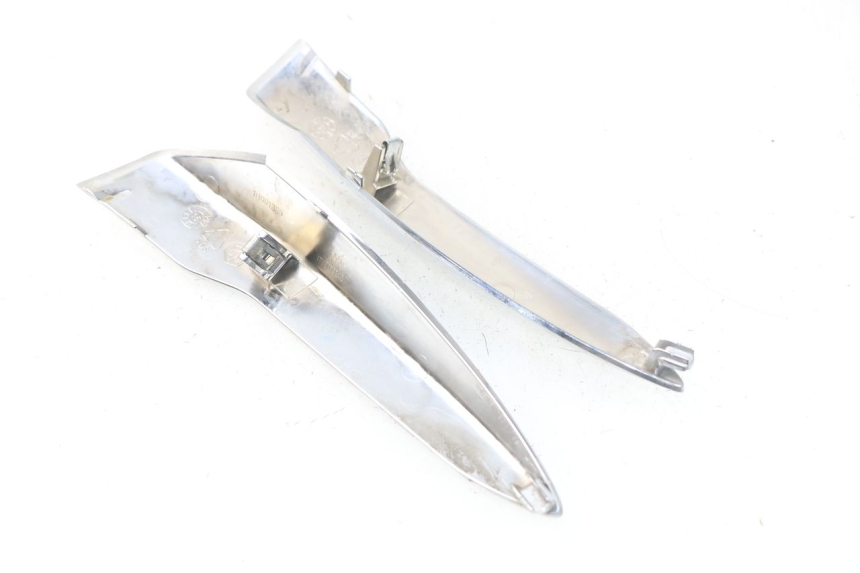 photo de GIUNZIONE PARAFANGO POSTERIORE PIAGGIO LIBERTY IGET 4T 50 (2015 - 2020) - Dettaglio del componente