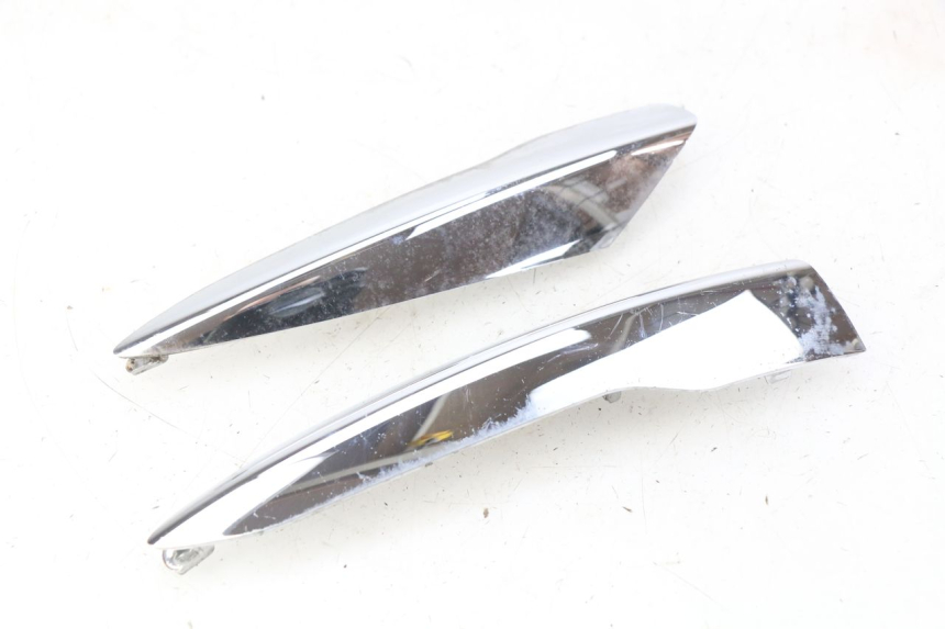 photo de GIUNZIONE PARAFANGO POSTERIORE PIAGGIO LIBERTY IGET 4T 50 (2015 - 2020) - Vista principale