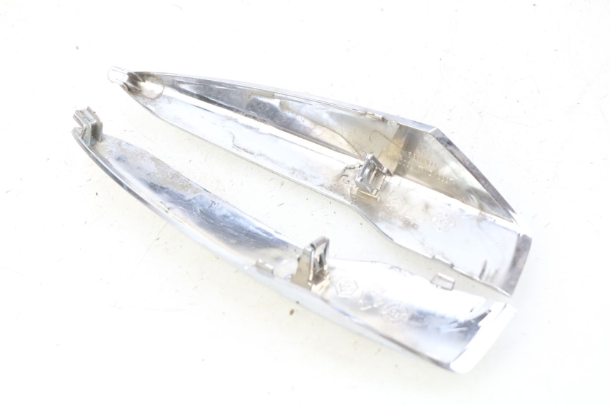 photo de GIUNZIONE PARAFANGO POSTERIORE PIAGGIO LIBERTY IGET 4T 50 (2015 - 2020) - Altra angolazione