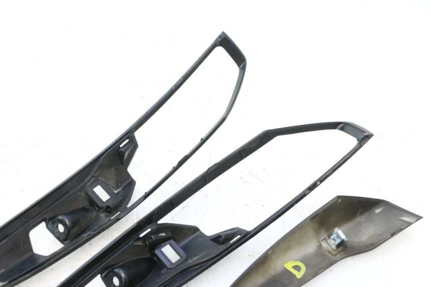 photo de CARENA POSTERIORE CONGIUNZIONE PIAGGIO LIBERTY IGET 4T 50 (2021 - 2025) - Marcature e riferimenti originali