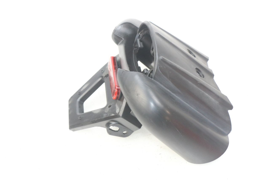 photo de GIUNZIONE PARAFANGO POSTERIORE PEUGEOT LUDIX 50 (2008 - 2017) - Zoom sullo stato d'uso