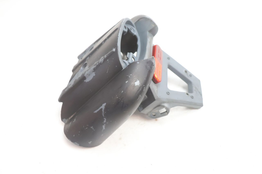 photo de CARENA POSTERIORE CONGIUNZIONE PEUGEOT LUDIX ONE 50 (2004 - 2013) - Zoom sullo stato d'uso