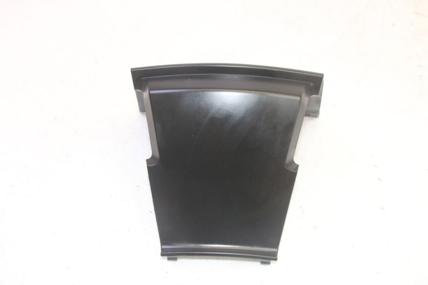 photo de CARENA POSTERIORE CONGIUNZIONE PIAGGIO MP3 HPE 350 (2018 - 2020) - Zoom sullo stato d'uso