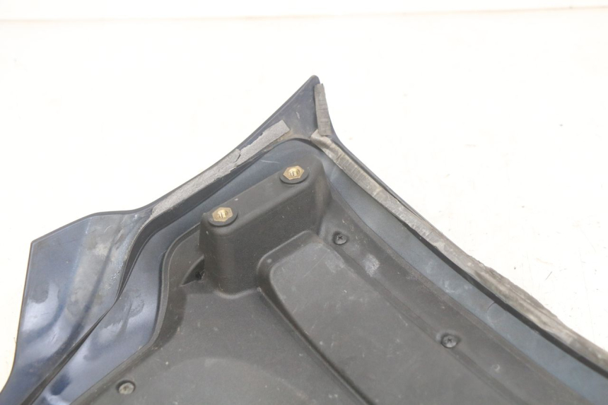 photo de GIUNZIONE PARAFANGO POSTERIORE PIAGGIO MP3 LT 400 (2007 - 2012) - Dettaglio del componente