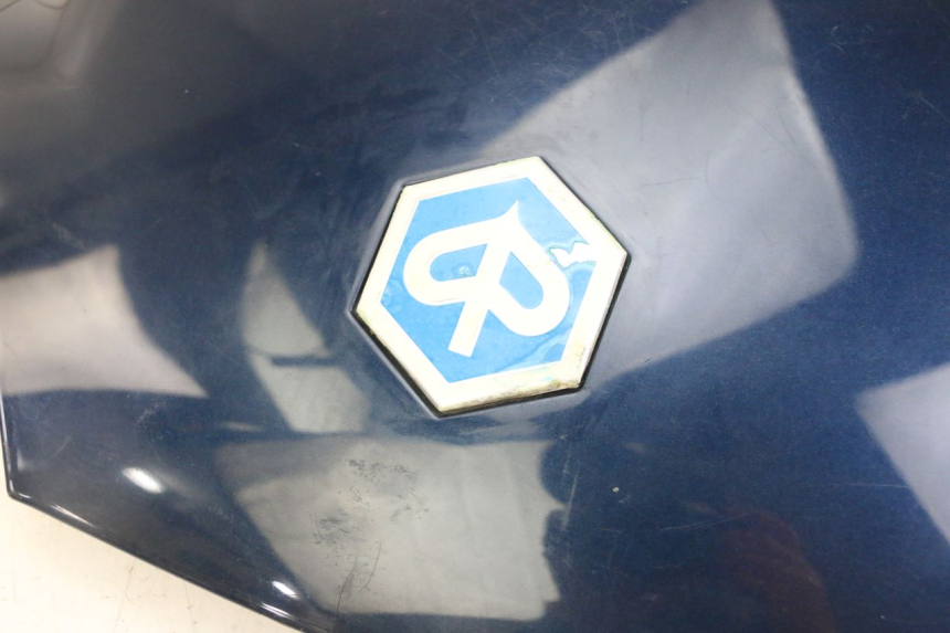 photo de CARENA POSTERIORE CONGIUNZIONE PIAGGIO MP3 LT 300 (2010 - 2016) - Stato della superficie e materiale