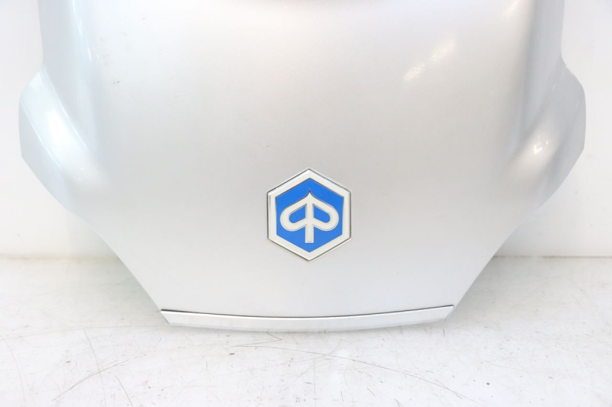 photo de GIUNZIONE PARAFANGO POSTERIORE PIAGGIO MP3 LT 300 (2010 - 2016) - Caratteristiche distintive