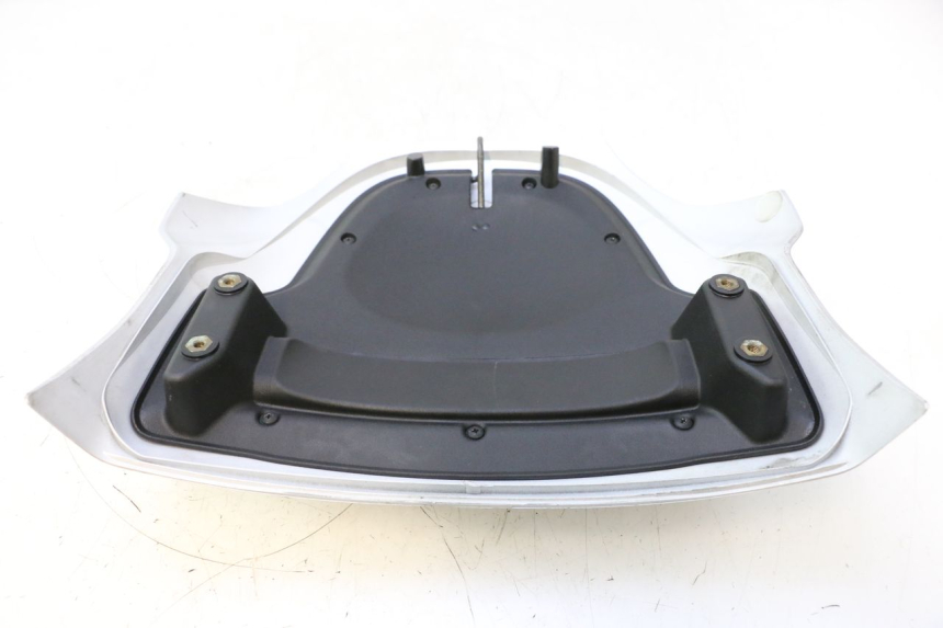 photo de GIUNZIONE PARAFANGO POSTERIORE PIAGGIO MP3 LT 300 (2010 - 2016) - Zoom sullo stato d'uso