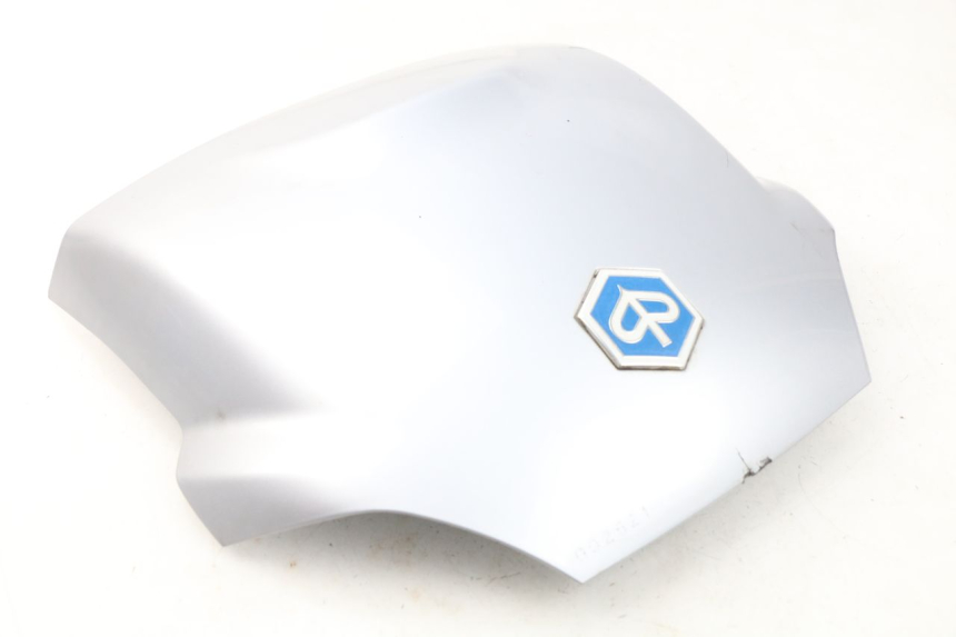 photo de GIUNZIONE PARAFANGO POSTERIORE PIAGGIO MP3 125 (2006 - 2014) - Dettagli dei punti di fissaggio