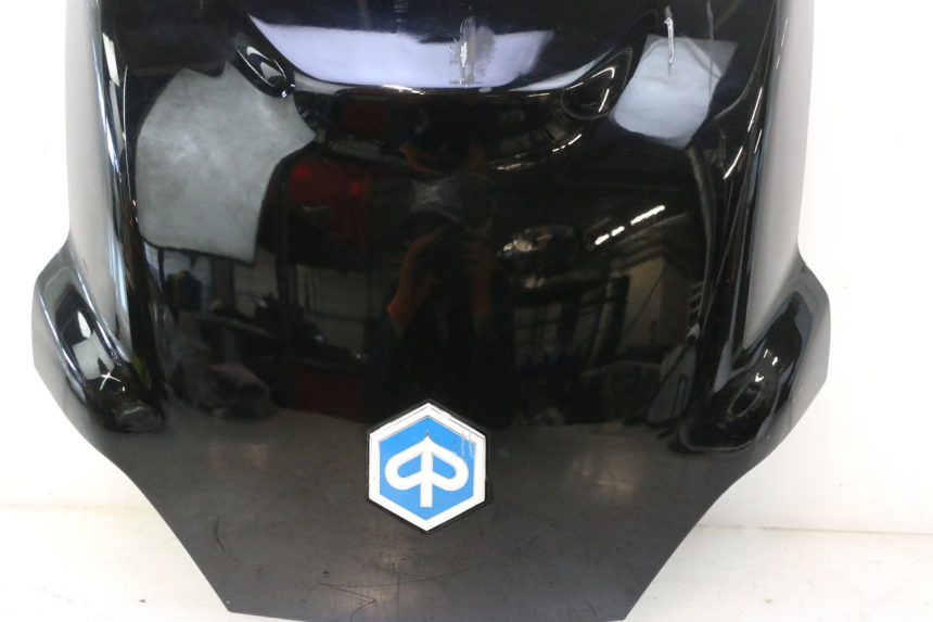 photo de GIUNZIONE PARAFANGO POSTERIORE PIAGGIO MP3 125 (2006 - 2014) - Caratteristiche distintive