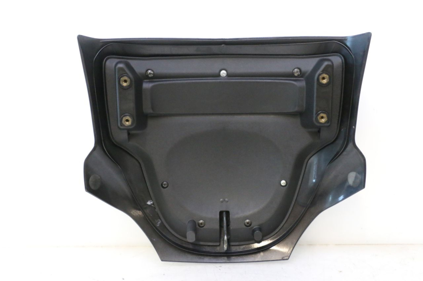 photo de GIUNZIONE PARAFANGO POSTERIORE PIAGGIO MP3 125 (2006 - 2014) - Primo piano tecnico