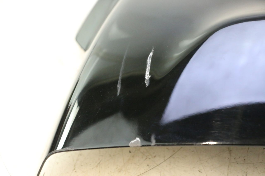 photo de GIUNZIONE PARAFANGO POSTERIORE PIAGGIO MP3 125 (2006 - 2014) - Marcature e riferimenti originali