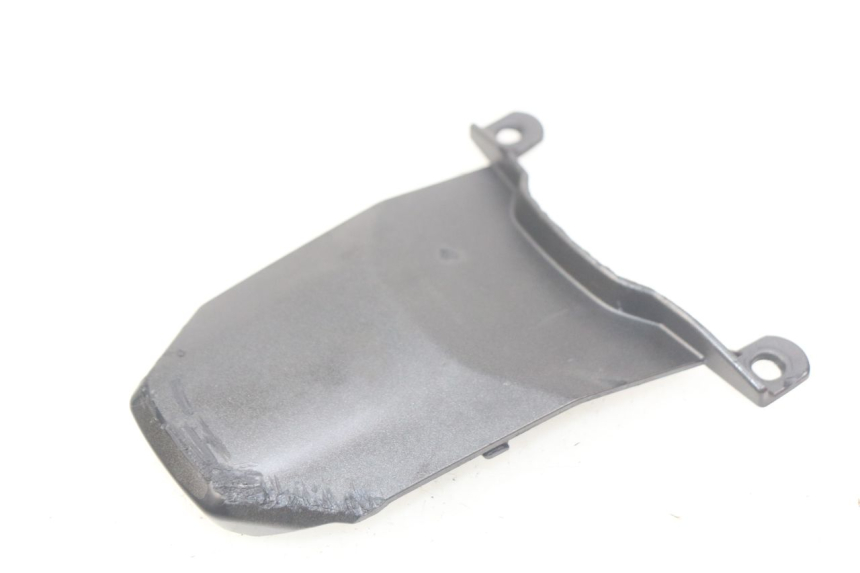 photo de GIUNZIONE PARAFANGO POSTERIORE YAMAHA MT-07 MT07 ABS 700 (2014 - 2017) - Zoom sullo stato d'uso