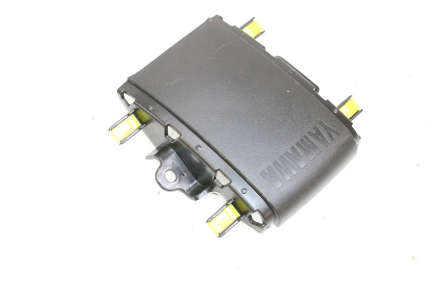 photo de CARENA POSTERIORE CONGIUNZIONE YAMAHA NEO'S CORE 1 (2022 - 2026) - Altra angolazione