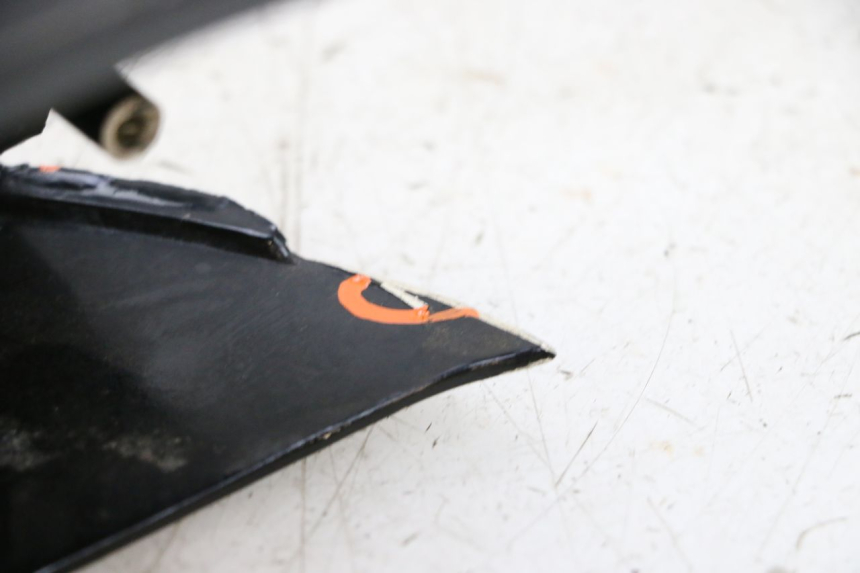 photo de CARENA POSTERIORE CONGIUNZIONE HONDA NSR R 125 (1994 - 2003) - Altra angolazione