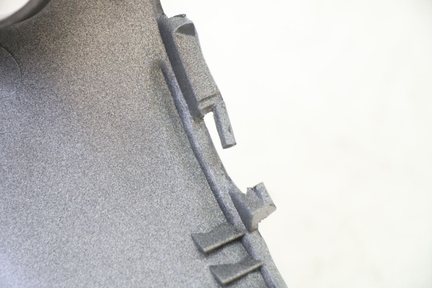 photo de CARENA POSTERIORE CONGIUNZIONE HONDA NTV DEAUVILLE 650 (2001 - 2006) - Dettagli dei punti di fissaggio