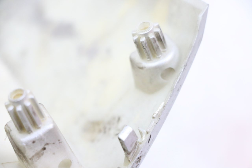 photo de GIUNZIONE PARAFANGO POSTERIORE PEUGEOT CITYSTAR 125 (2011 - 2017) - Primo piano tecnico